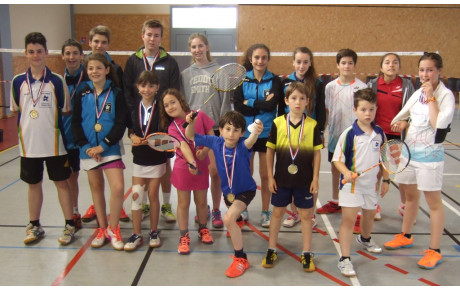 Le plein de médailles pour le Gaspar Badminton Club